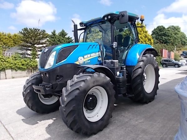 2017 NewHolland T7.175 50K RangeCommand - Image 4